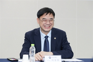 ‘원수’에게 권한다는 지주택 차단…90% 미확보시 조합원 모집 불가