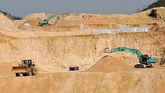 중국이 희토류 등 자원 무기화에 속도를 내고 있는 상황에서 우리 정부의 자원 정책이 겉돌고 있다는 지적이 일고 있다. EPA연합뉴스