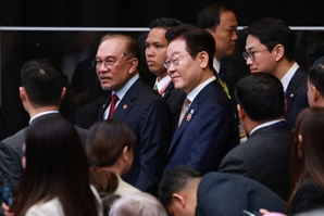 李 "대미 투자협상 교착…모든 부문서 쟁점 여전"