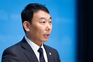 與, 李 재판중지 재추진…野 "헌법소원"