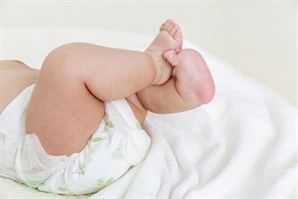 "신생아 여동생이 미웠다"…러 5세 소녀, 창밖으로 던져 살해 혐의