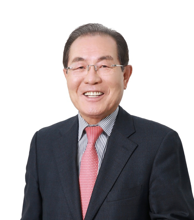 윤동한 콜마그룹 회장. 사진제공=콜마그룹