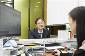 이찬진, 강남 아파트 판 계약금 2억으로 코스피·코스닥 ETF 샀다 [이런국장 저런주식]