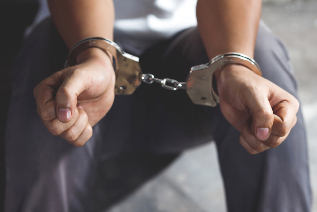 “사람답게 살아” 훈계에…‘프로야구 선출’ 조폭 BJ, 상습적으로 아내 폭행했다