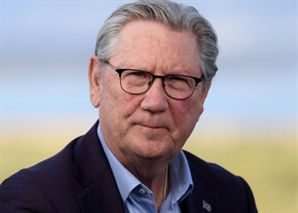 [트럼프 스톡커] 美 12월부터 달러 푼다면서, 금리 결정엔 '내분'