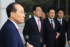 추경호 마중 나간 장동혁 "억울하게 피눈물…하늘이 용서 안 해"