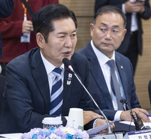 민주당-국민의힘 지지율 역전? 서울서 10%p↓ '휘청'…李대통령은 영남권에서 11%p 급등