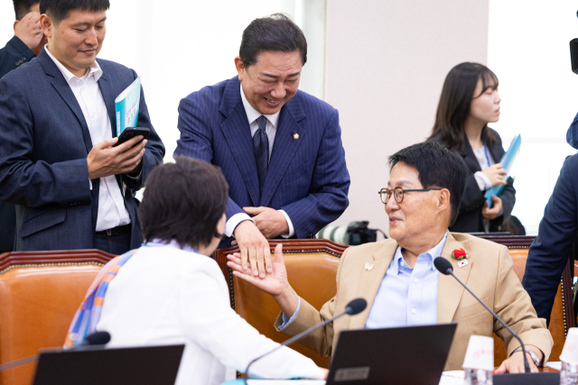 수습 안되는 '최민희 논란'…언급량 한달새 124배↑ [데이터로 본 정치민심]
