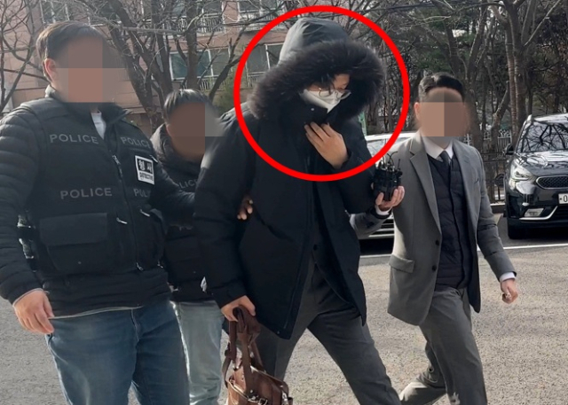 "그냥 죽여라, 목격자도"…수백억 자산가 살인사건, 범인은 '가스라이팅' 당했다?  [오늘의 그날]