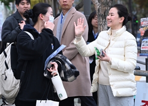 "쌍둥이 딸 응원하는 마음으로"…수능 도시락 담긴 '온정'