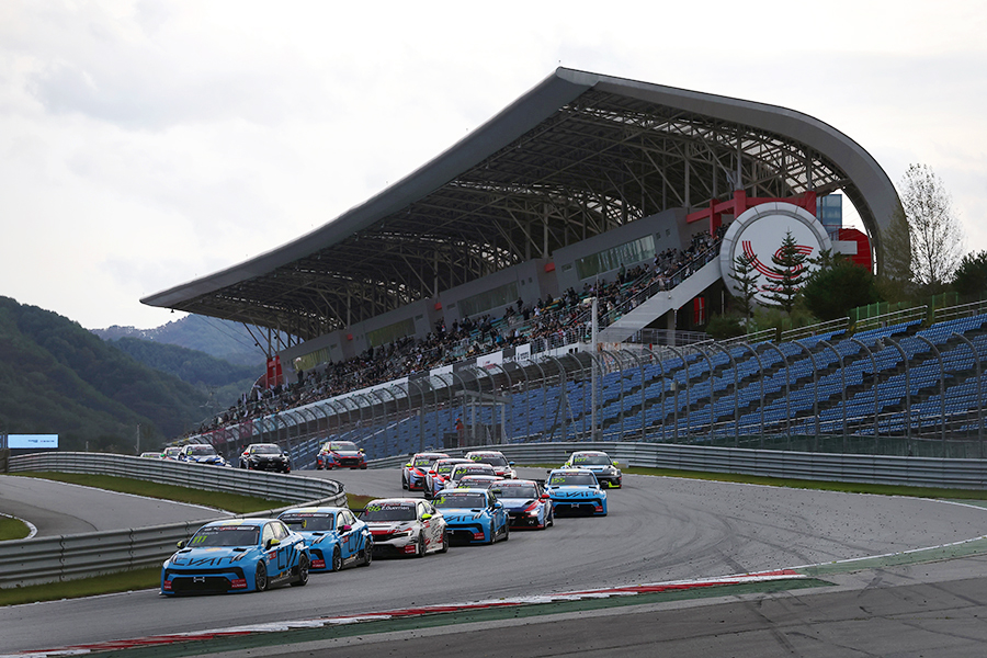 인제스피디움에서 열린 금호 FIA TCR 월드 투어. 사진: 김학수 기자