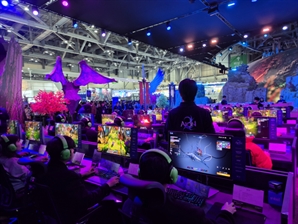 국내 최대 게임전시회 지스타에 20만명 찾았다