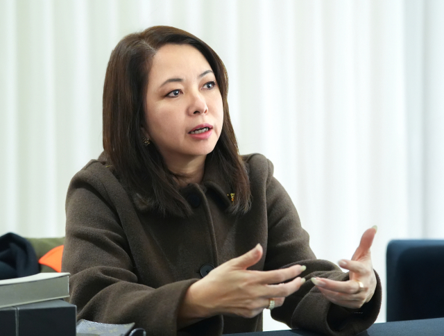 미셸 소 팔로알토 네트웍스 시장진출(GTM) 통합지원 부사장이 18일 서울 강남구 웨스틴 서울 파르나스에서 서울경제신문과 만나 한국 사이버 보안 생태계 강화 전략을 소개하고 있다. 사진제공=팔로알토