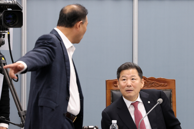 'K디스커버리법' 산자위 소위 통과…한경협 등 재계 "소송 남발 우려"