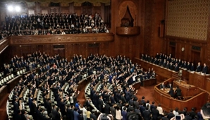 "최소 45명 줄인다" 국회의원들 화들짝…9% 이상 감축한다는 일본