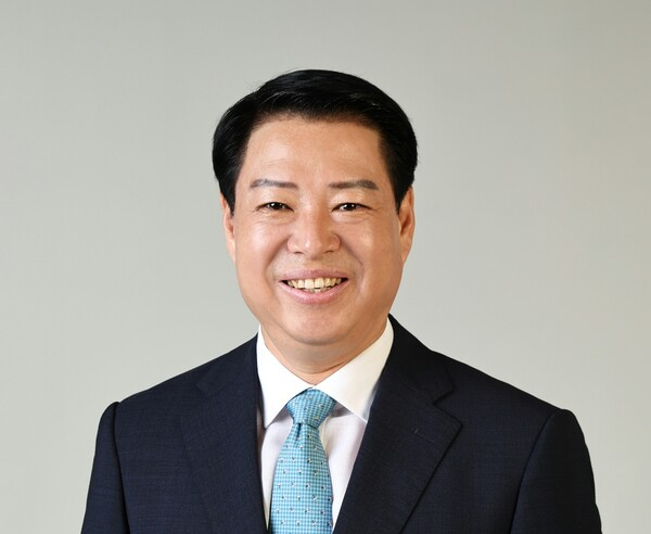 내년 지방선거에서 광양시장 더불어민주당 유력 후보군으로 분류되고 있는 박성현 전 여수광양항만공사 사장이 ‘CEO형 정치인’으로 주목을 받고 있다. 사진 제공=서울경제 DB