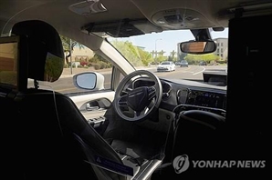 李 대통령 “도시 통째로 기술 검증하라”지시에…자율 주행 실증 도시 선정