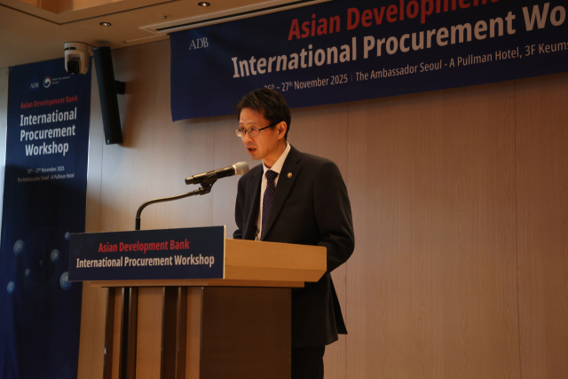 제2회 ADB 아·태 고위급 조달정책 워크숍에서 백승보 조달청장이 인사말을 하고 있다. 사진제공=조달청