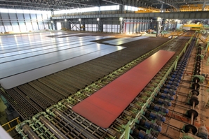 뒤집힌 현대제철 불법파견 소송…항소심 "일부만 직접 고용해야"