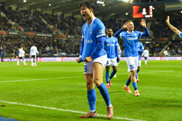 골을 넣고 포효하는 오현규. AFP연합뉴스