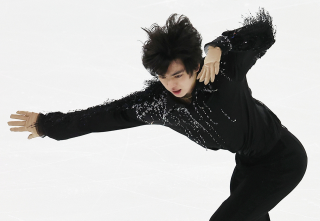 전국남녀 피겨스케이팅 회장배 랭킹대회에서 쇼트프로그램 연기하는 차준환. 뉴스1