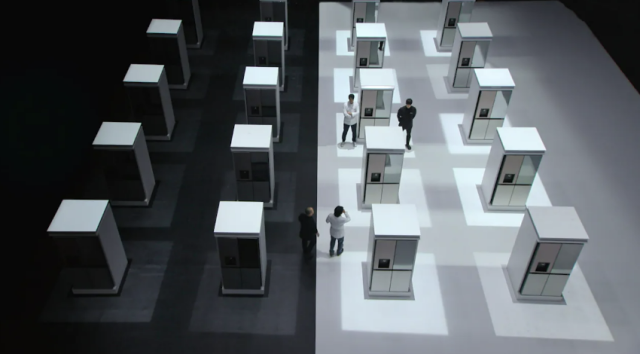 넷플릭스 '흑백요리사: 요리 계급 전쟁'에 등장한 LG전자 얼음정수기 냉장고.