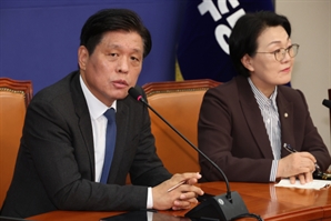 與, 국조 추진으로 선회…'조작기소 조준' 특검 시사