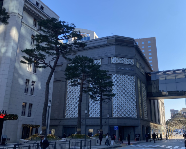 쇼핑·문화·미식·카페가 공존 …루이비통, 세계 최대 매장 오픈