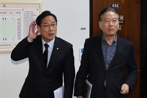 상법 개정에 배당소득 분리과세까지…연말 지주사 재평가 기대 '쑥'[줍줍리포트]