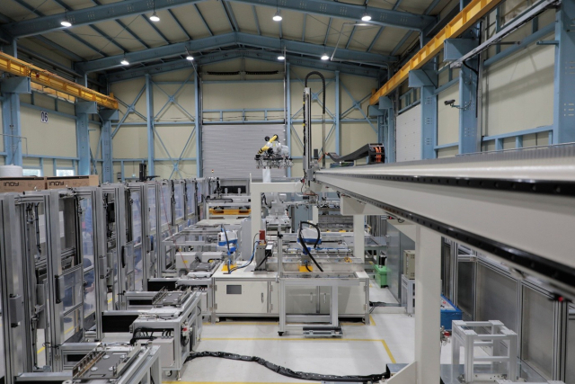 뉴로메카의 전기강판 시험편 가공 로봇 자동화 솔루션. 사진 제공=뉴로메카