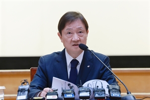 이찬진 “ELS과징금, 생산적금융 위축않게 규제 조율”