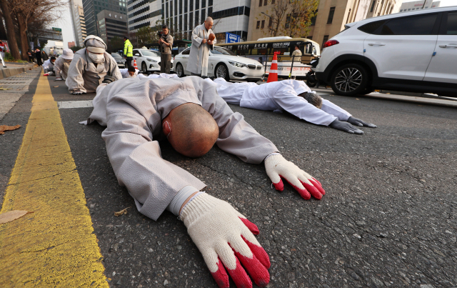 ‘뚜안’처럼 불법체류 단속·구금 사망자 32명 더 있었다