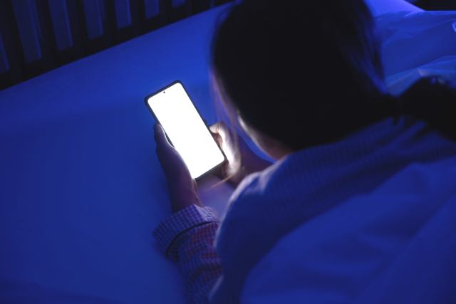 '우리 애 스마트폰 그냥 없앨까'…부모들 놀랄 연구 결과 나왔다 [건강UP]