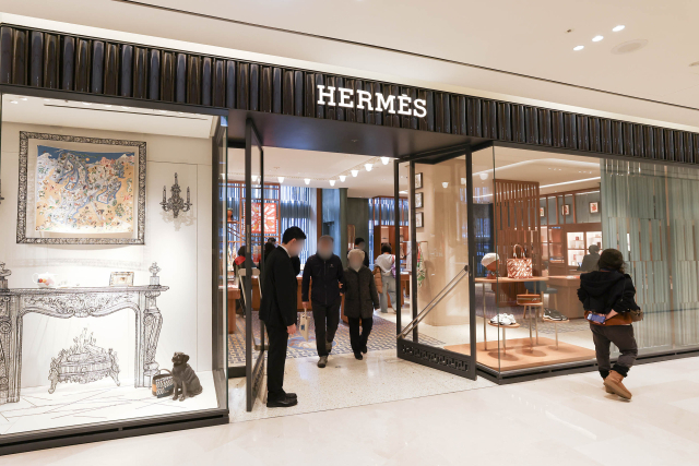 신세계백화점 본점에 리뉴얼된 에르메스 매장. 사진 제공=신세계