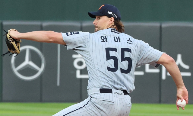 역투하는 와이스. 연합뉴스