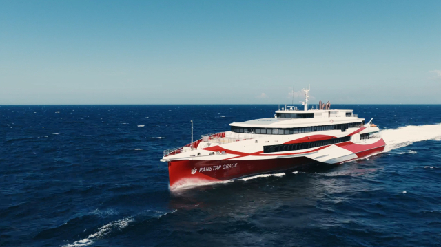 기존 유람선의 10배 규모 ‘그레이스호’ 부산서 상업운항