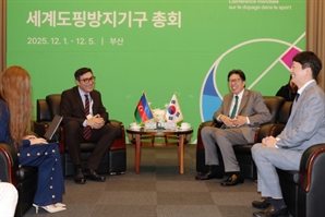 IOC·WADA 수장이 부산에…‘스포츠 외교’ 전환점 맞나