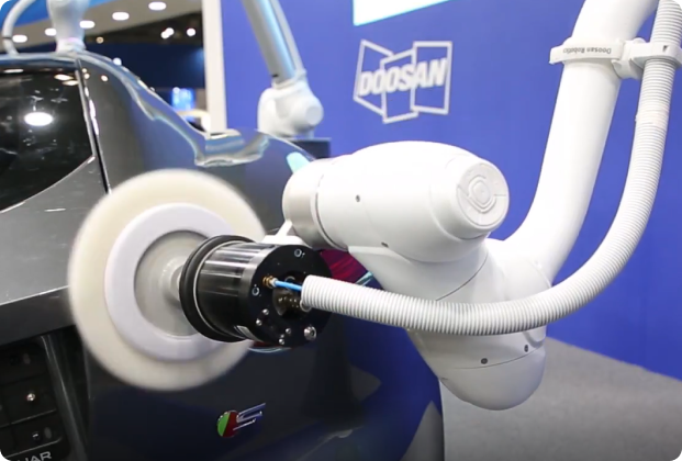 두산로보틱스가 공개한 로봇 솔루션. 사진 제공=두산로보틱스