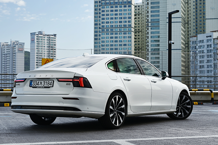 볼보 S90 B5 AWD 울트라. 사진: 김학수 기자