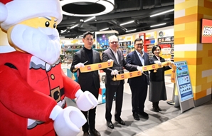 국내 최대 규모 ‘K-컬처’ 테마 레고스토어 용산점 오픈