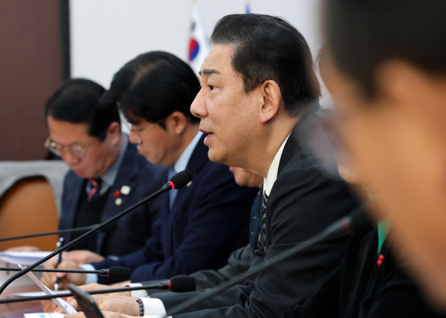 김병기 더불어민주당 원내대표가 4일 서울 여의도 국회에서 열린 정책조정회의에서 발언하고 있다. 연합뉴스