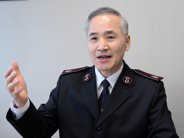 '자선냄비로만 아는 구세군, 취약층 돕는 손길 더 바쁘죠'