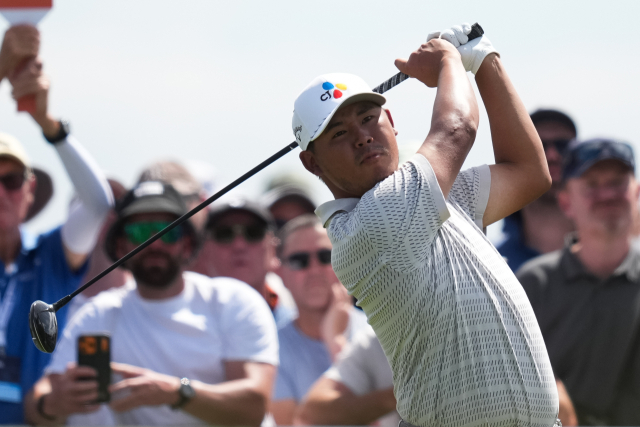 김시우가 1라운드 12번 홀에서 티샷을 하고 있다. AP연합뉴스