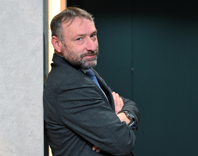 스튜어트 던바 베일리 기포드 파트너가 2일 서울 여의도 신영자산운용에서 본지와 인터뷰를 갖고 있다. 성형주 기자