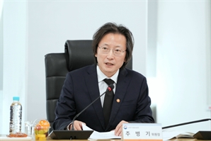 [단독] 공정위, 웅진에 배당 제한… 960만 상조 가입자 보호 칼 빼