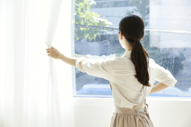 "추워 미치겠다" 창문 꼭꼭 닫아놓은 당신…'당장 여세요' 경고 나왔다는데