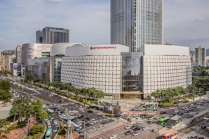 롯데백화점, 잠실·명동 합쳐 2년 연속 연 매출 5조 돌파