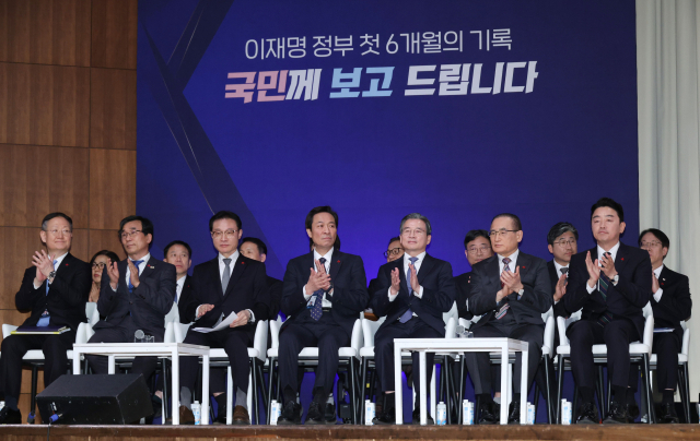 [사설] ‘李정부 6개월’ 민망한 자화자찬, ‘부동산 실패’는 왜 안 보나