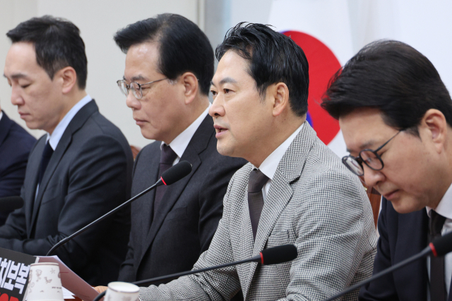 장동혁 "민노총 하청 법안만 일사천리 통과…노동시장 유연화 추진할 것"