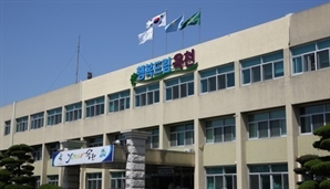 "1인당 매달 '15만원씩' 드려요" 소식에 '우르르'…사람들 몰려간 옥천군, 무슨 일?